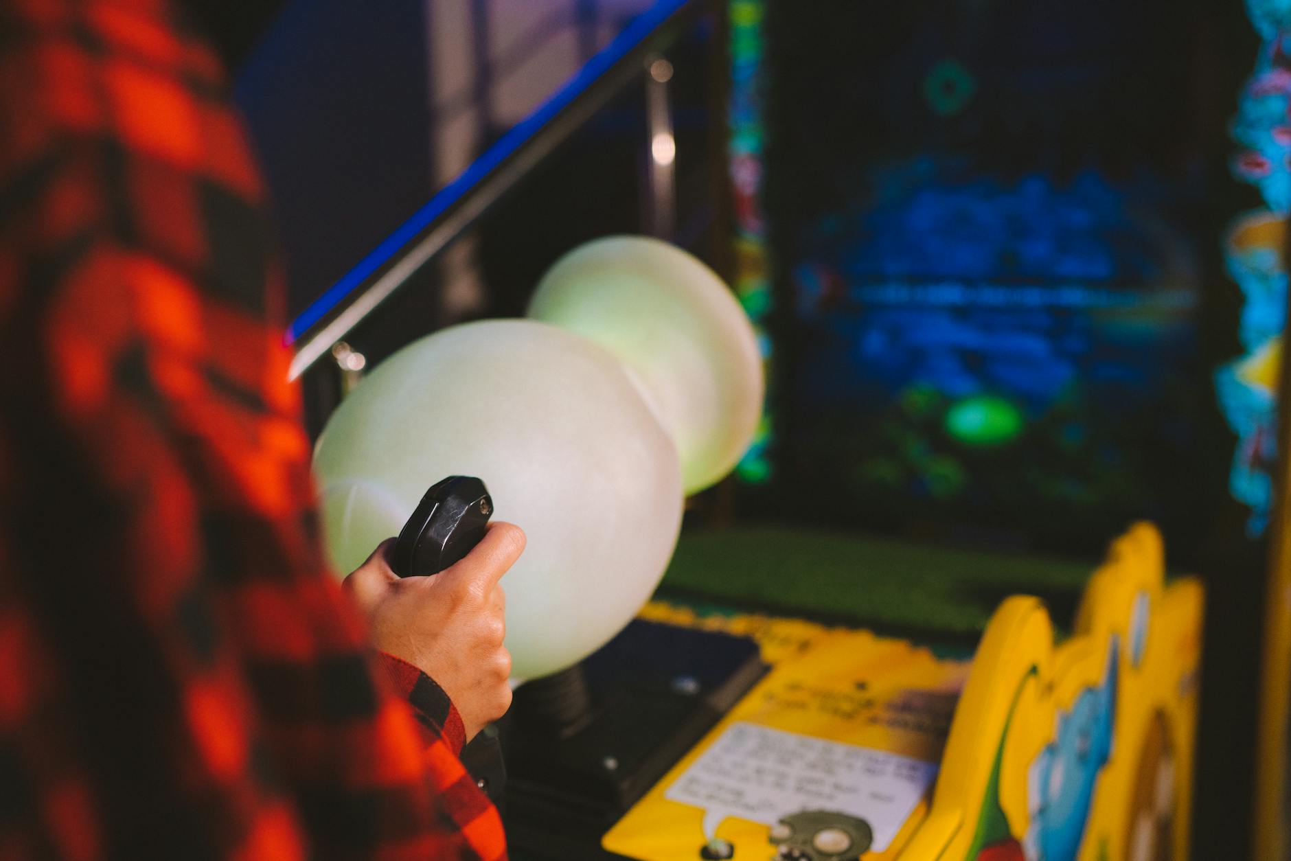 Người chơi điều chỉnh mức đạn trong game bắn cá theo từng giai đoạn